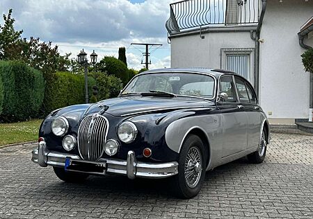 Jaguar MK II