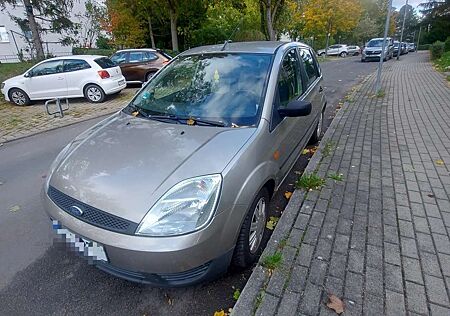 Ford Fiesta 2004