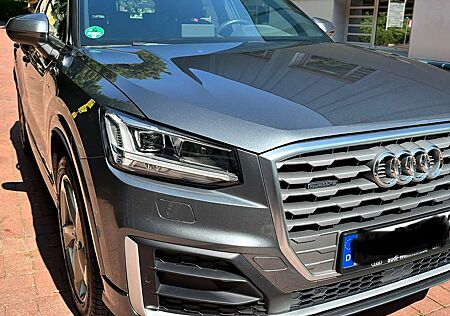 Audi Q2 2.0 TFSI quattro S tronic Navi B&O Standheizung