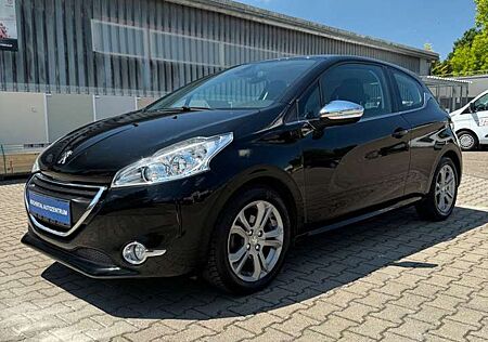 Peugeot 208 Allure inkl. 12 Monate Garantie & TÜV Neu