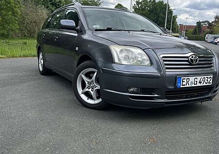 Toyota Avensis 2.0 D-4D Combi