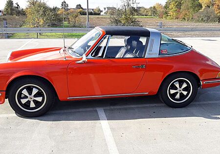 Porsche 911 911T Targa 2 Liter