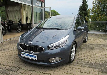 Kia Cee'd Ceed / +Sitz.u.Lenkradheizung