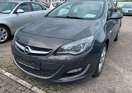 Opel Astra J Sports Tourer Exklusiv