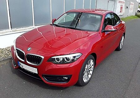 BMW 220 d Coupe Aut. Sport Line, viele Extras