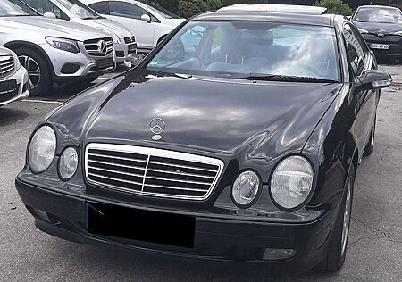 Mercedes-Benz CLK 200 Coupe Kompressor Automatic "Avantgarde"