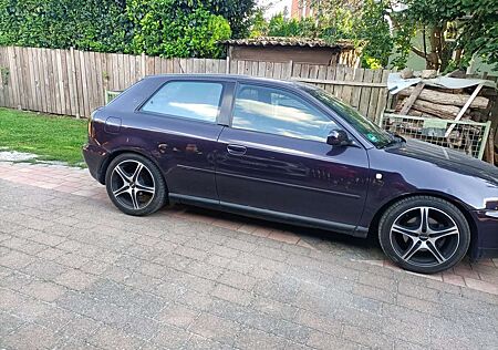 Audi A3 1.8 T S Line