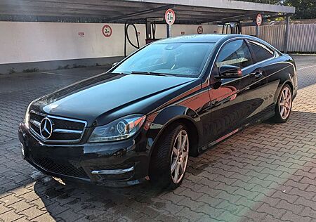 Mercedes-Benz C 250 Coupe (BlueEFFICIENCY) 7G-TRONIC