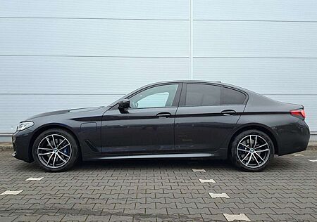 BMW 530 e M Sport (Head-Up/Laser/360 Kamera)