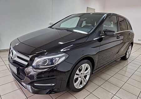 Mercedes-Benz B 200 d d Automatik LED Navi Leder Kamera 17"