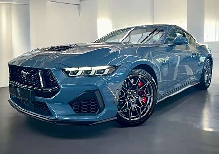 Ford Mustang GT V8 Fastback Automatik