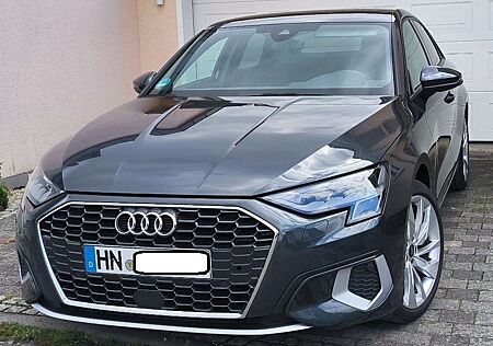 Audi A3 Limousine 30 TFSI ,AHK,LED,ACC