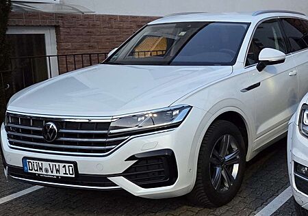 VW Touareg Volkswagen 3.0 V6 TDI 4Motion DPF Aut. Elegance