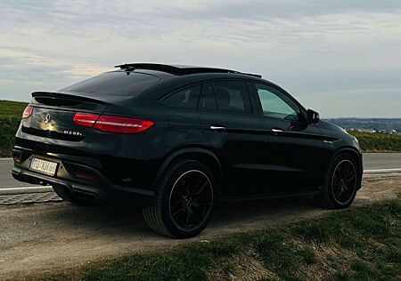 Mercedes-Benz GLE 63 AMG AMG+GLE+63+Coupe+S+4Matic+AMG+Speedshift+7G-TRONIC