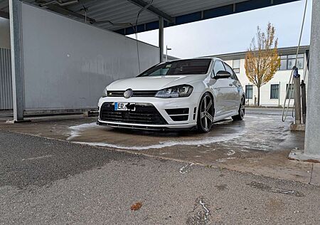 VW Golf Volkswagen R 4Motion BlueMotion Technology DSG