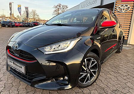 Toyota Yaris Hybrid Club **CARPLAY**