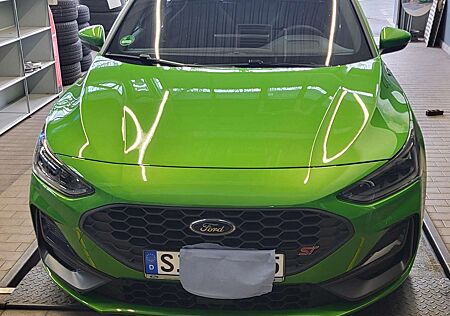 Ford Focus Fließheck 2.3 EcoBoost S