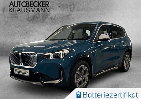 BMW iX1 xDRIVE30 AUTOMATIC LC PROF HuD KAMERA AHK LED PDC