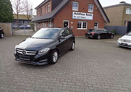 Mercedes-Benz B 180 Style, Navi, PTS, LM 8fach, AHK, Met. SHZ,