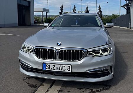 BMW 530i 530 xDrive Touring Aut.Luxury Line