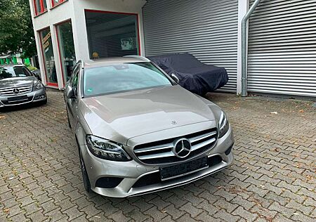 Mercedes-Benz C 220 T d*Avantgarde*AdvancedInfo*Kamera*