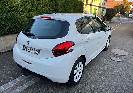 Peugeot 208 1.0 Benzin 12v