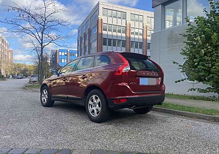 Volvo XC 60 XC60 Summum AWD, Vollleder,Kamera,Panodach