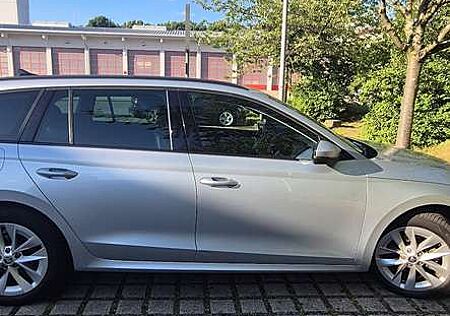 Skoda Octavia Combi 1.5 TSI Ambition