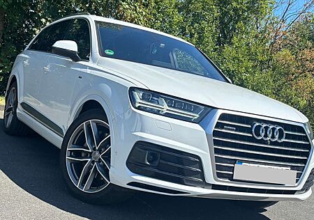 Audi Q7 3.0 TDI quattro S line