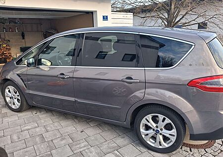 Ford S-Max 7 Sitzer, AHK