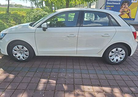 Audi A1 1.4 TFSI Sportback S tronic line Sportpaket