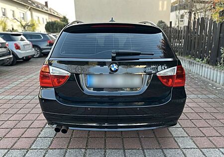 BMW 325xi 325 Touring Vollausstattung - Allrad