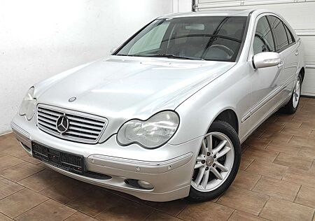 Mercedes-Benz C 240 AUTOMATIK KLIMAA NAVI SHZ PDC TEMP VOLLLEDER