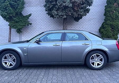 Chrysler 300C 3.0 CRD Automatik / Anhängerkupplung
