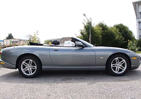 Jaguar XK8 Cabriolet 2 Jahre Garantie