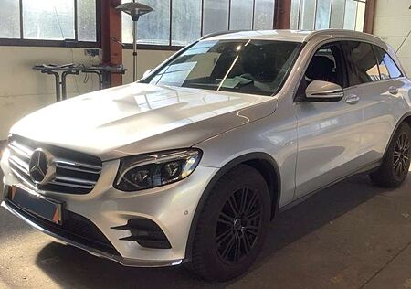 Mercedes-Benz GLC 250 4Matic/AMG/360-KAMERA/BURMESTER/NAPPA