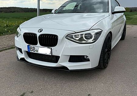 BMW 116 i M-Paket+8-Fach+Xenon+PDC+SHZ