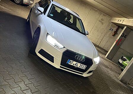 Audi A4 Avant 2.0 TDI S tronic