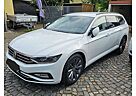 VW Passat Variant Volkswagen 2.0 TDI SCR DSG 4Motion Business