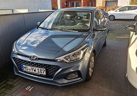 Hyundai i20 blue 1.0 T-GDI Active Trend