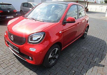 Smart ForFour for four Navi-Automatik-el.Faltdach erst 3600KM