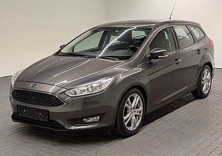 Ford Focus Turnier Tempomat/PDC/17-Zoll