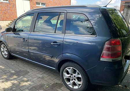 Opel Zafira 1.9 CDTI Automatik Edition Plus