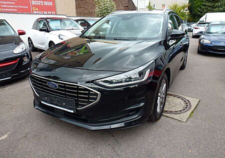 Ford Focus Turnier Titanium , Mild-Hybrid,Scheckheft