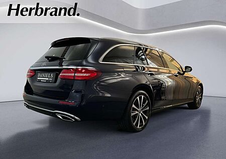 Mercedes-Benz E 300 T Avantgarde