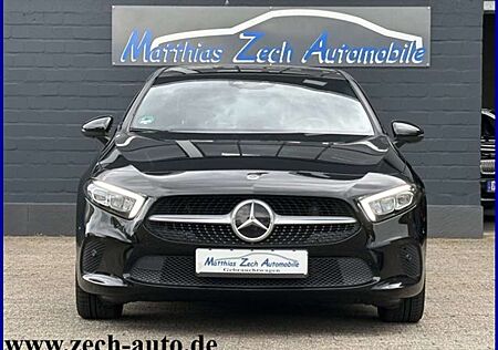 Mercedes-Benz A 220 4Matic * LED* Navi* Shzg* 7G DCT