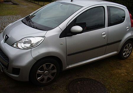 Peugeot 107 70 Filou
