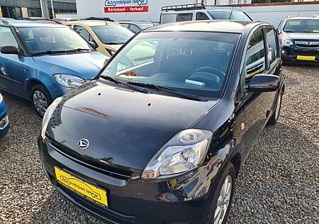 Daihatsu Sirion Automatik, Klima, AHK, TÜV NEU