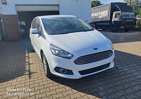 Ford S-Max Titanium 7 Sitzer