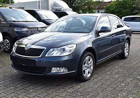 Skoda Octavia 1.8 TSI Elegance Leder Klimaautomatik Sitzhzg